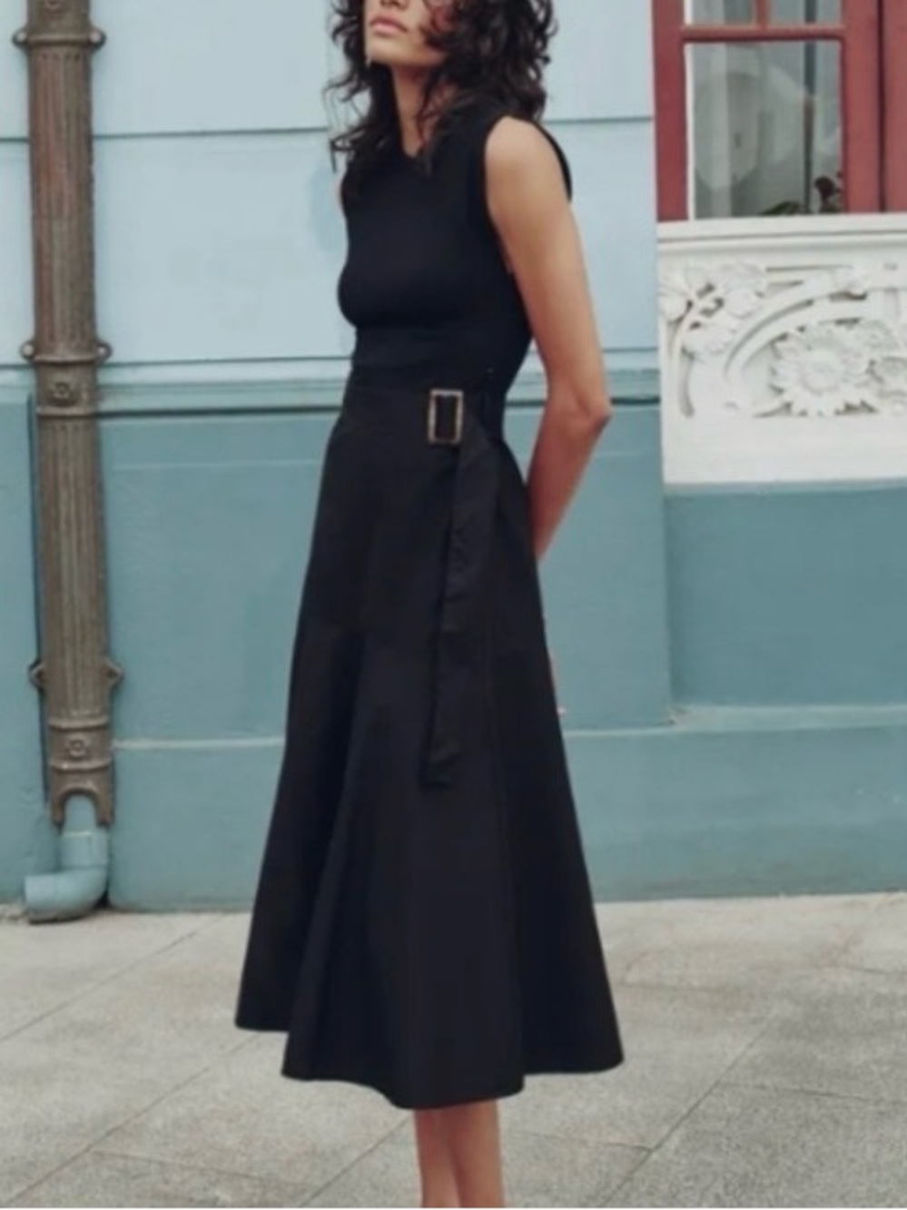 New Zara Sleeveless Black Midi Dress with Side Buckle - Picture 3 of 9